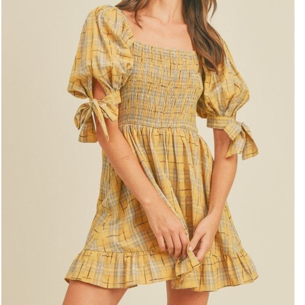 & Merci Women's Yellow Plaid Smocked Babydoll Dress sz Small Puff Sleeve Preppy